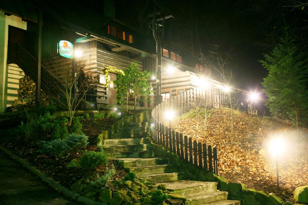 Hotel Koliba U Cerneho Medveda Zlín Esterno foto
