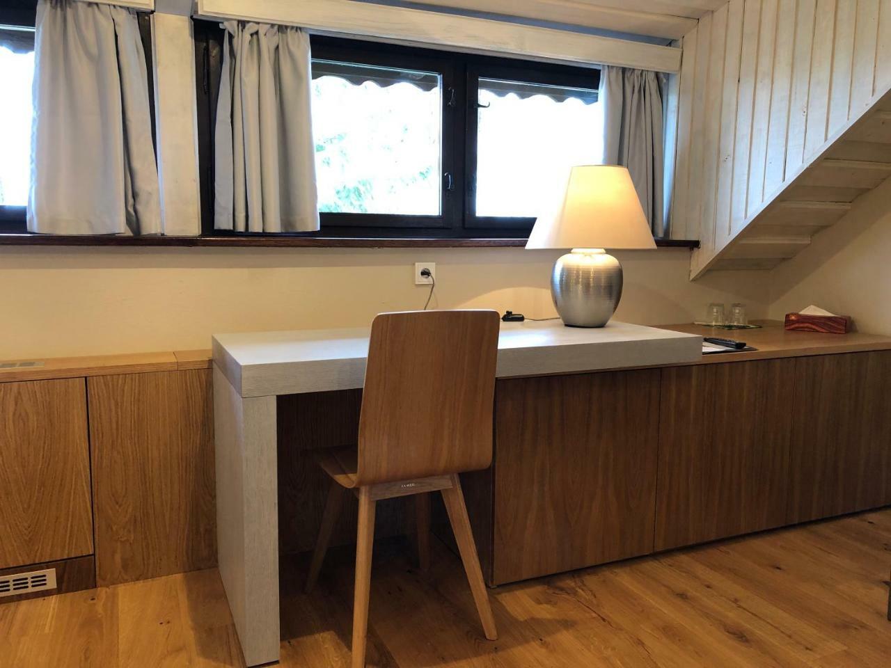 Hotel Koliba U Cerneho Medveda Zlín Esterno foto
